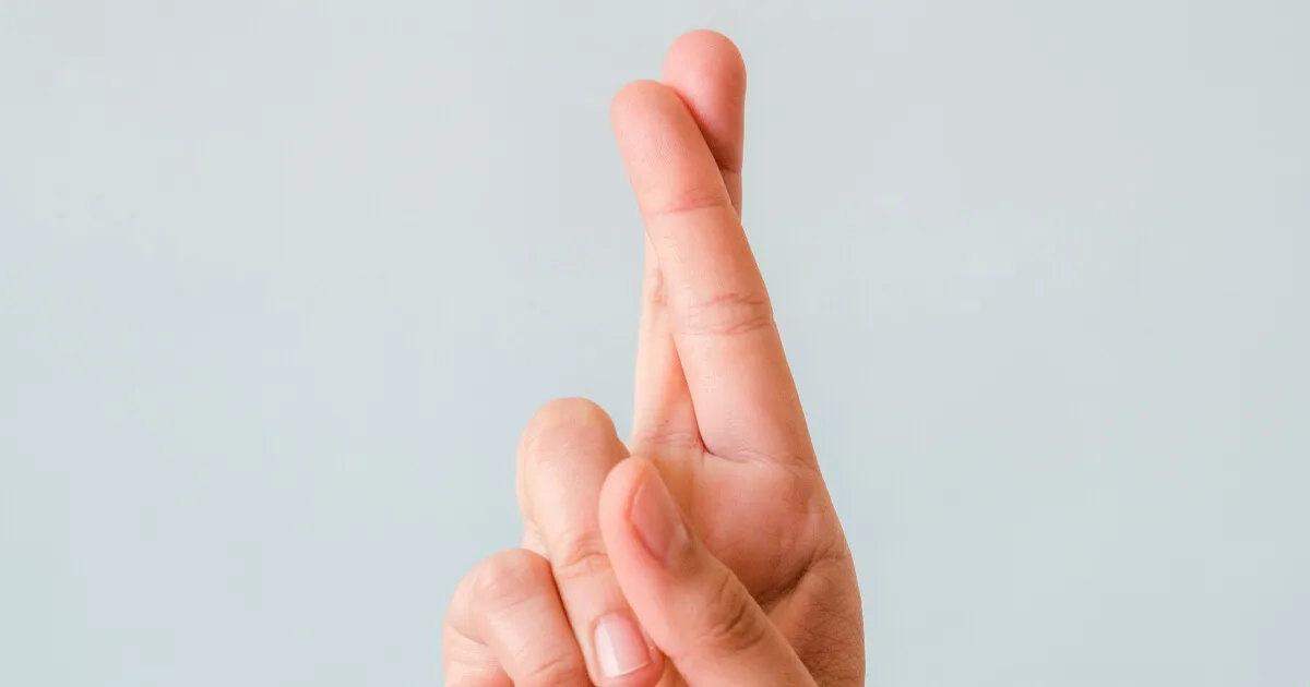 Схрещені пальці або Crossed Fingers