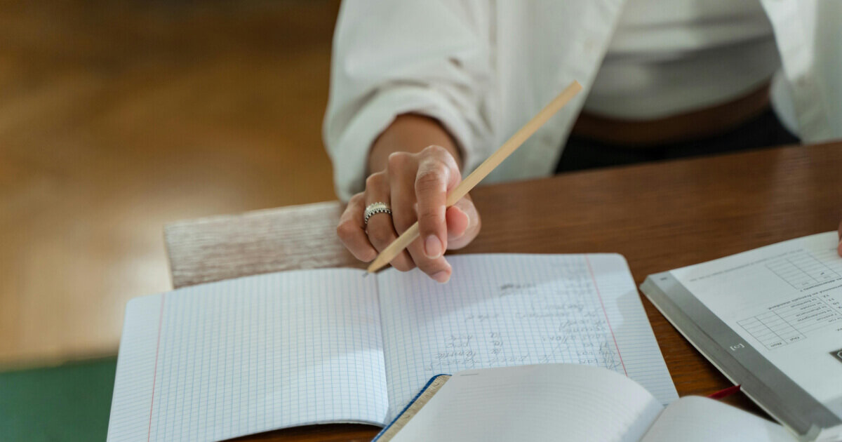 100-slov-svyazok-dlya-napysanyya