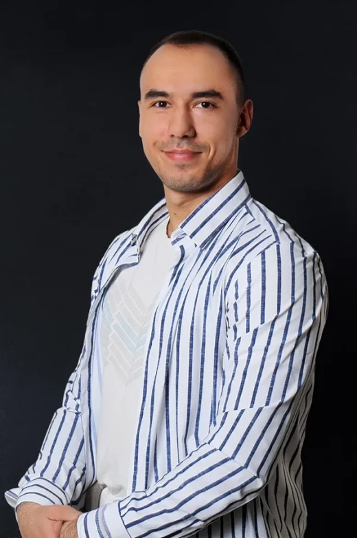 Преподаватель Богдан Золотой