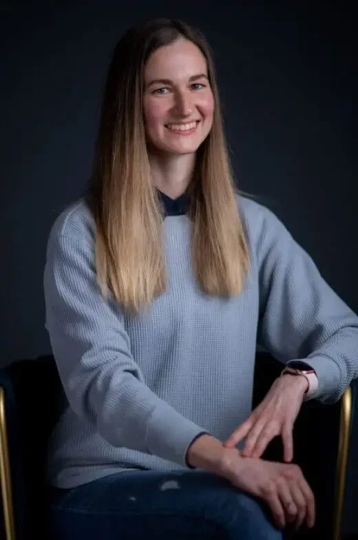 Викладач Поліна Криволапова